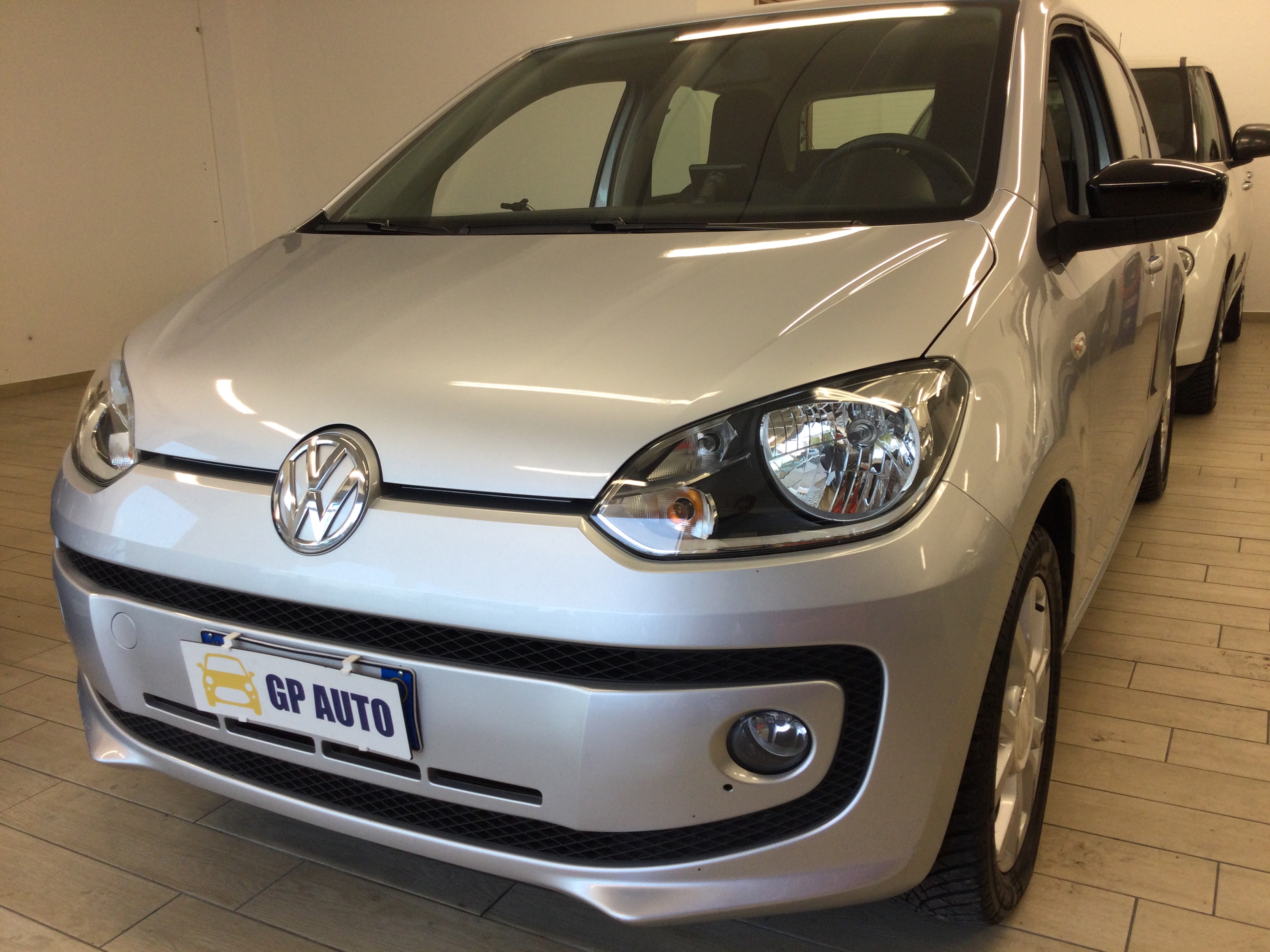 Volkswagen up! 1.0 5p. eco high BlueMotion Technology 127.169 KM 7.699 €